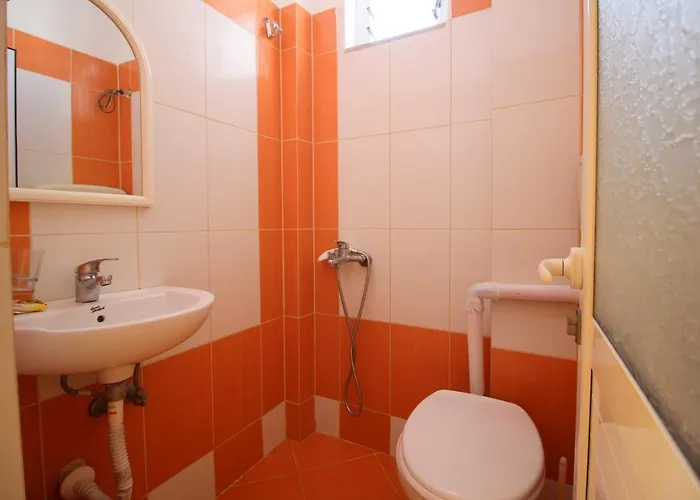 Lengu Holidays Apartment Sarandë