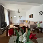 Lengu Holidays Apartamento *