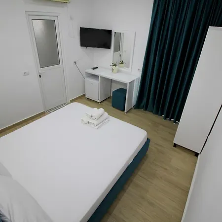 Lengu Holidays Apartment Sarande