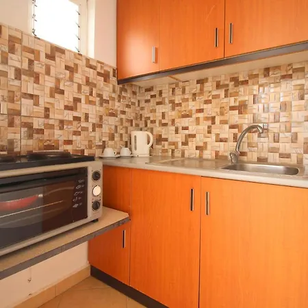 Apartament Lengu Holidays