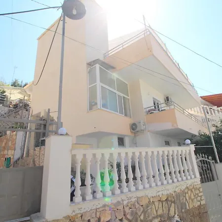 Lengu Holidays 公寓 Sarandë