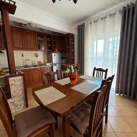 Apartament Lengu Holidays