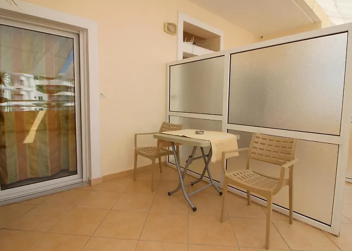 Lengu Holidays * Sarandë