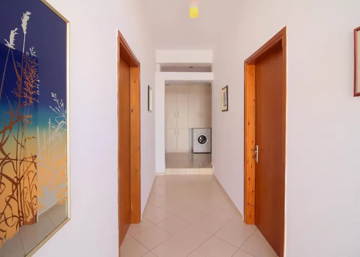 Lengu Holidays Sarandë